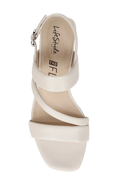 Lifestride Celia Sandal In Bone