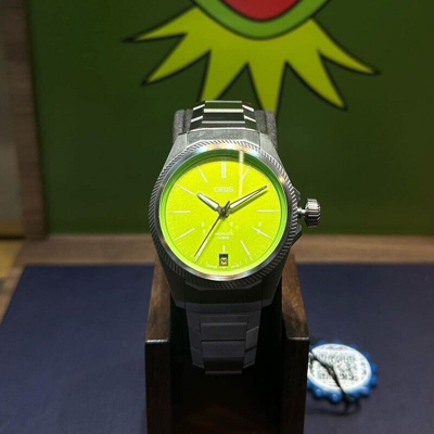 Pre-owned Oris Propilot X Kermit Titanium Case 39mm Men's Watch 01 400 7778 7157-set