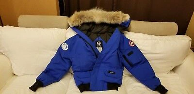 Pre-owned Canada Goose Latest Grey Label Polar Bear  Blue Label Pbi Chilliwack Small Parka In Royal Blue (polar Bear Limited Edition) Pbi