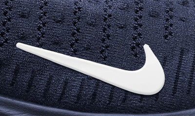 Nike Men's Infinityrn 4 Road Running Shoes In College Navy/ Platinum Tint