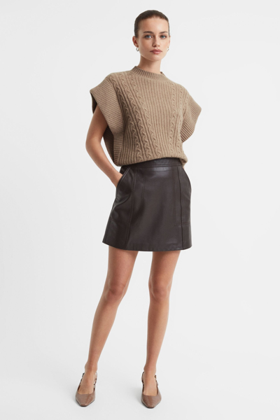 Madeleine Thompson Oatmeal  Wool-cashmere Crew Neck Vest In Oatmeal