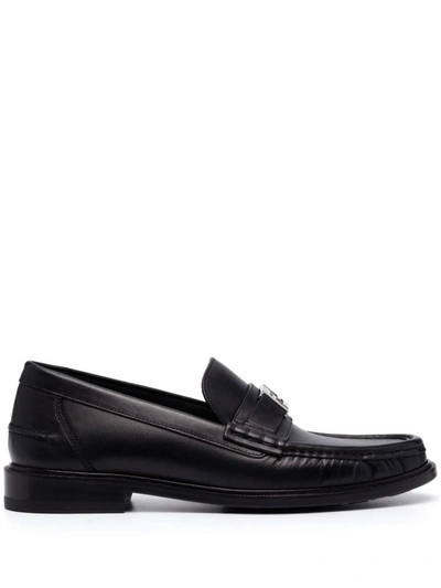Shop Fendi Flat Shoes In Black