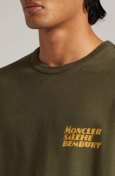 Shop Moncler Genius Logo Cotton Graphic T-shirt In Olive