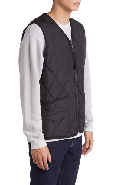 Taion Military Onion Quilt Water Repellent 800 Fill Power Down Vest In Black
