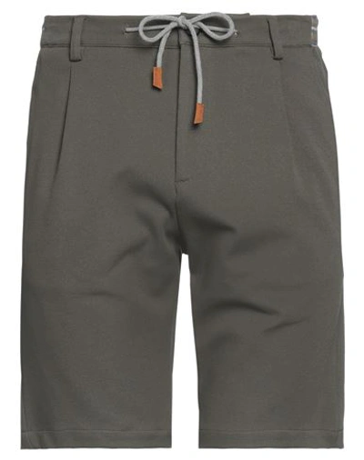Shop Eleventy Man Shorts & Bermuda Shorts Military Green Size 31 Cotton, Polyamide, Elastane