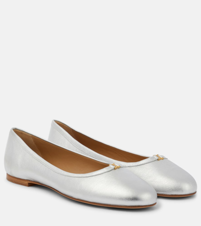 Shop Chloé Marcie Metallic Leather Ballet Flats In Silver