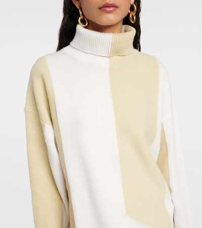 Joseph Colorblocked Oversized Wool-blend Sweater In Green