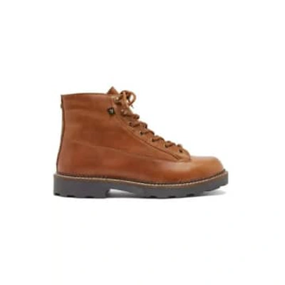 Shop Farah F7gf0047 Alpine Boot In Tan Leather In Brown