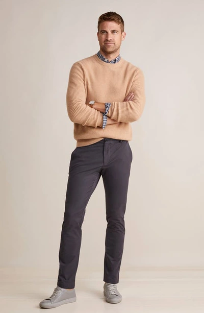 Vineyard Vines On-the-go Slim Fit Performance Pants In Dark Night