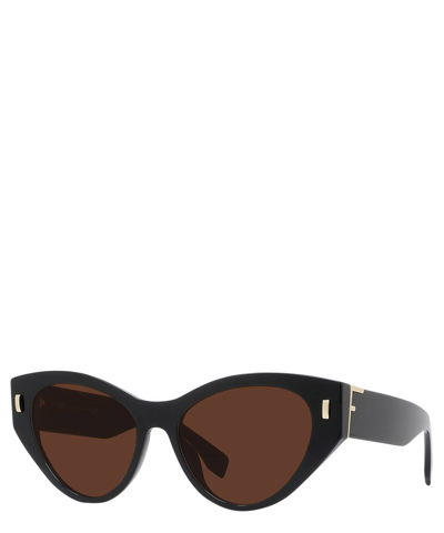 Shop Fendi Sunglasses Fe40035i In Crl