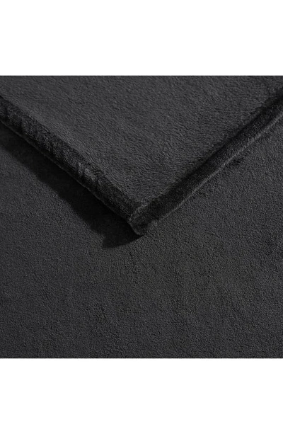 Kenneth Cole Solid Throw Blanket In Black