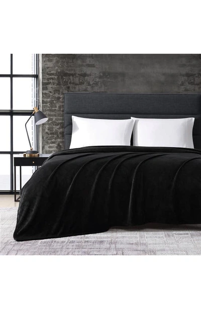 Kenneth Cole Solid Throw Blanket In Black