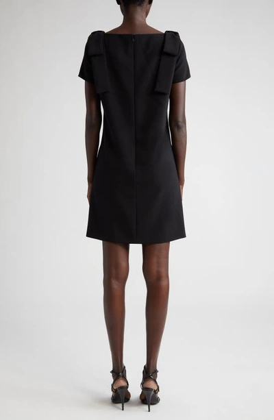 Carolina Herrera Bow Detail Bateau Neck Shift Dress In Black