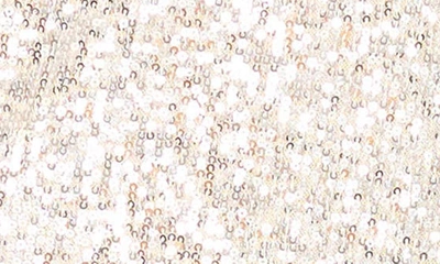 Gibsonlook Sparkle & Shine Sequin Top In Champagne