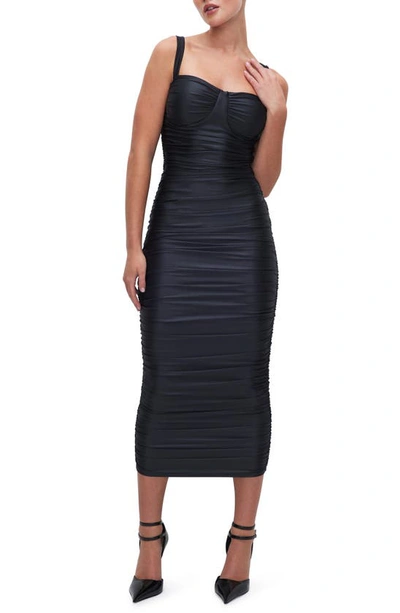 Shop Good American Seamed Cup Body-con Midi Dress In Black001