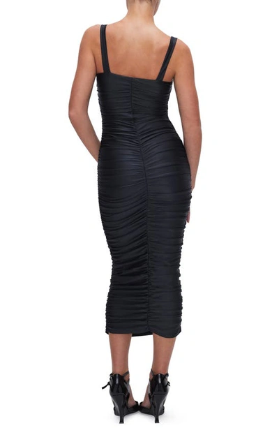 Shop Good American Seamed Cup Body-con Midi Dress In Black001