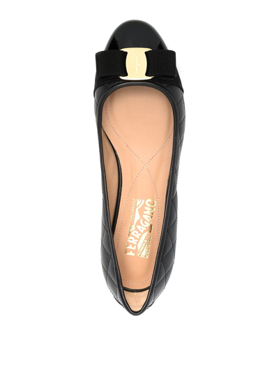 Ferragamo Ballet Flats Varina Patent Leather In Negro