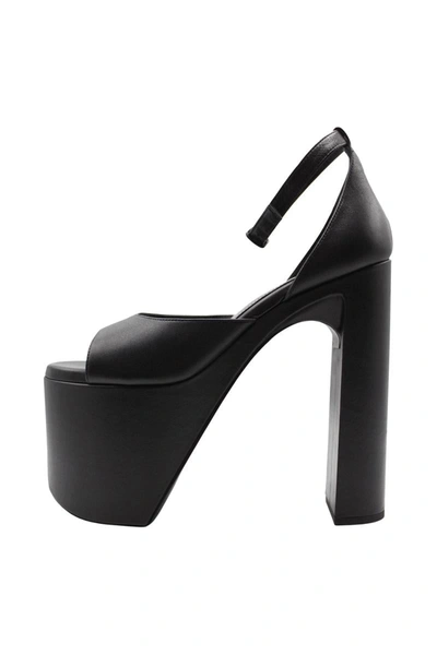Balenciaga Camden 160 Platform Sandals In Calf Leather In Black