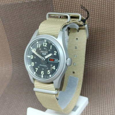 Pre-owned Seiko 5 Sports Srpg35k1 Field Sports Style Nylon Military Style Men Sport Watch