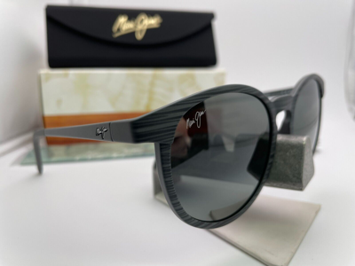 Pre-owned Maui Jim Kiawe Mj 809-11d Grey Woodgrain Stripe W/ Grey Polarized Sunglasses In Neutral Grey Polarized
