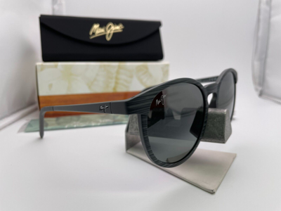 Pre-owned Maui Jim Kiawe Mj 809-11d Grey Woodgrain Stripe W/ Grey Polarized Sunglasses In Neutral Grey Polarized