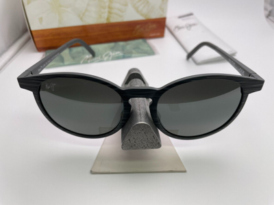 Pre-owned Maui Jim Kiawe Mj 809-11d Grey Woodgrain Stripe W/ Grey Polarized Sunglasses In Neutral Grey Polarized