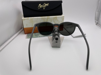 Pre-owned Maui Jim Kiawe Mj 809-11d Grey Woodgrain Stripe W/ Grey Polarized Sunglasses In Neutral Grey Polarized