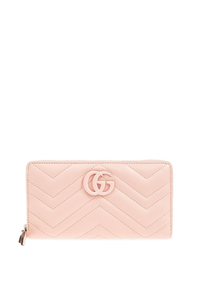 Shop Gucci Gg Marmont Quilted Zip In Pink