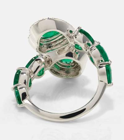 Shop Kamyen Heart 18kt White Gold Ring With Emeralds And Diamonds In Green