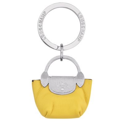 Shop Longchamp Porte-clés Le Pliage Xtra In Yellow