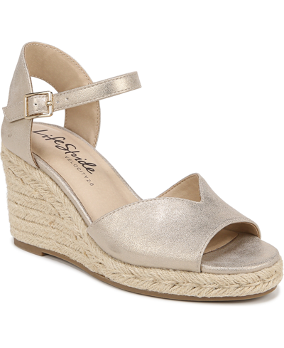 Shop Lifestride Women's Tess Espadrille Wedge Sandals In Platino Gold Faux Leather