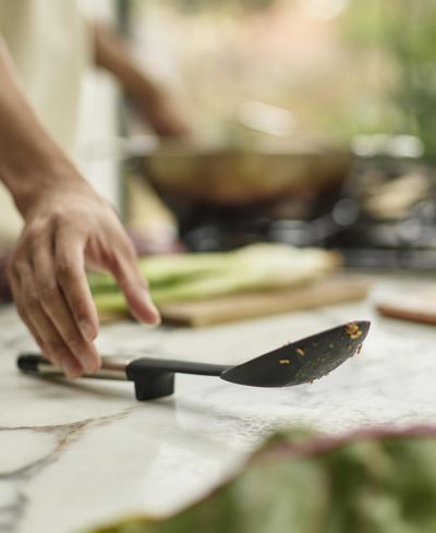 Joseph Joseph Elevate Silicone Solid Turner With Integrated Tool Rest In Black