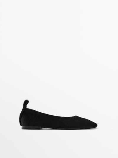 Shop Massimo Dutti Fur Ballet Flats In Black