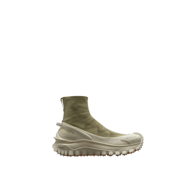 Shop Moncler Collection Sneakers Montantes Trailgrip Knit In Green