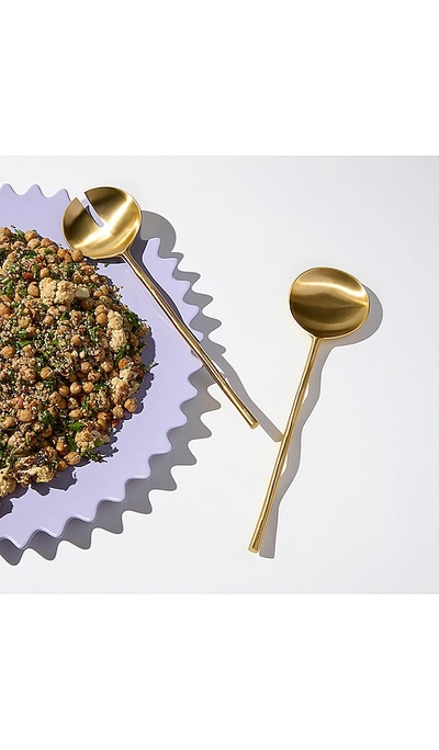 Fazeek Wave Salad Servers Set Of 2 In Matte Brass