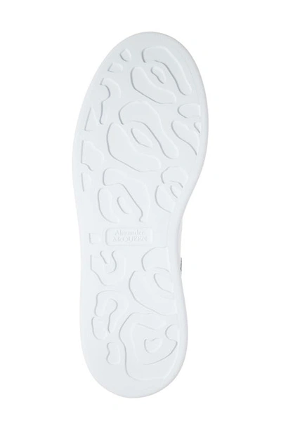 Alexander Mcqueen Oversized Sneaker In White/ Black Pearl