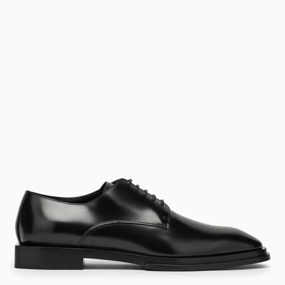Alexander Mcqueen Logo-plaque Leather Derby Shoes In Black