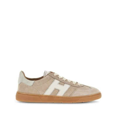 Shop Hogan Sneakers In Neutrals/white