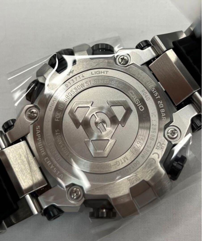 Pre-owned Casio G-shock Mtg-b3000d-1ajf Silver Bluetooth Solar Men's Watch In Box