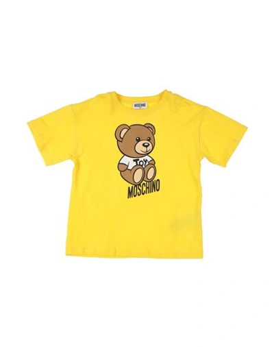 Shop Moschino Kid Toddler T-shirt Yellow Size 5 Cotton, Elastane