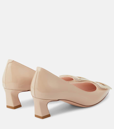 Shop Roger Vivier Trompette 45 Patent Leather Pumps In Neutrals