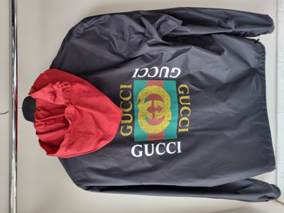 Pre-owned Gucci Logo Windbreaker In Black