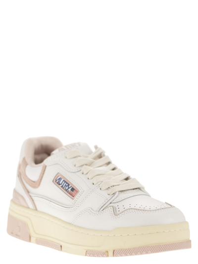 Shop Autry Clc - Womens Low Sneaker In White/pink