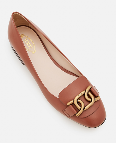 Shop Tod's Ballerina Leather Flat In Brown