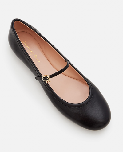 Shop Gianvito Rossi Leather Ballet Flat In Black
