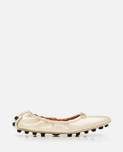 Shop Tod's Gommino Leather Ballet Flats In Golden
