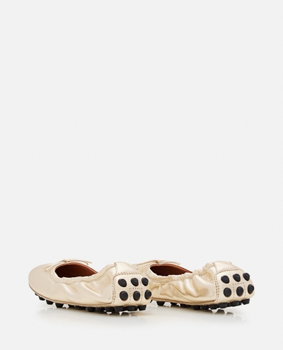 Shop Tod's Gommino Leather Ballet Flats In Golden