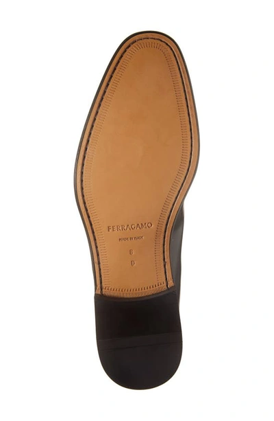 Ferragamo Riley Leather Oxford In Nero New Biscotto