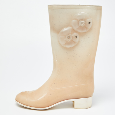 Pre-owned Chanel Cream Glitter Rubber Cc Camellia Rain Boots Size 41