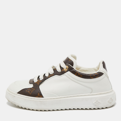 Pre-owned Louis Vuitton White Leather And Monogram Canvas Time Out Sneakers Size 39